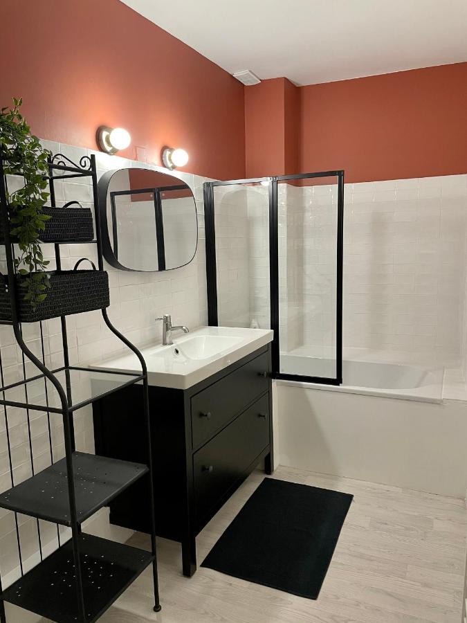 Appartement Aux Pieds Du Palais Des Papes. Αβινιόν Εξωτερικό φωτογραφία