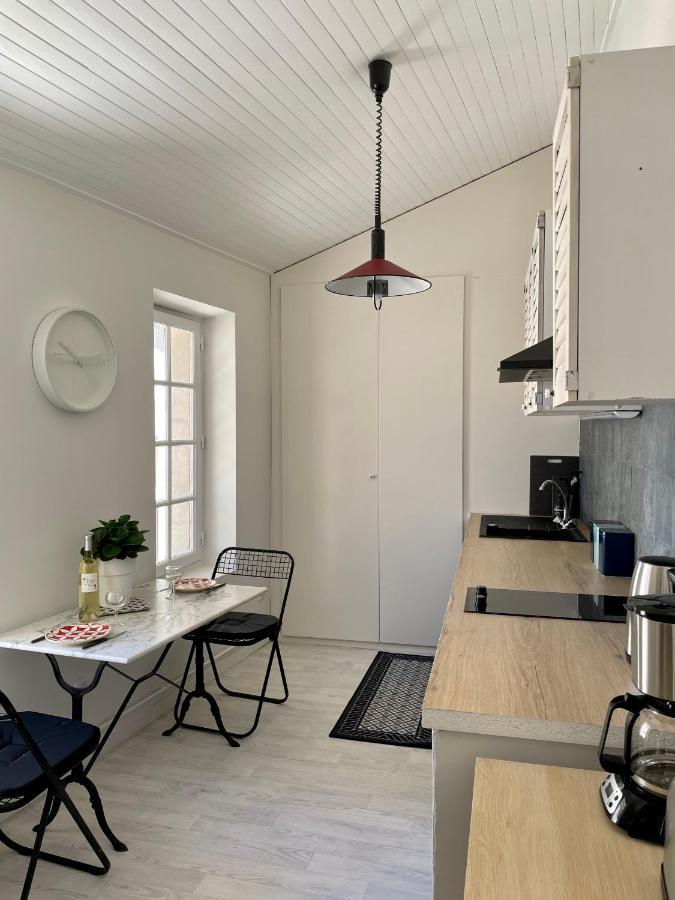 Appartement Aux Pieds Du Palais Des Papes. Αβινιόν Εξωτερικό φωτογραφία