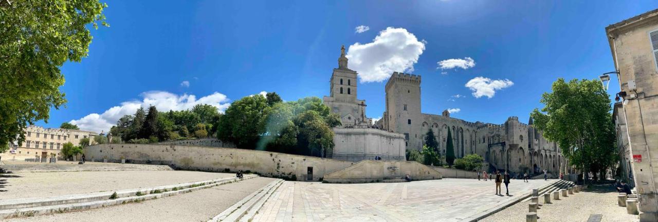Appartement Aux Pieds Du Palais Des Papes. Αβινιόν Εξωτερικό φωτογραφία